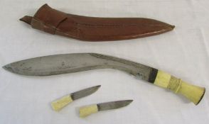 Kurkri knife with scabbard and 2 miniatu