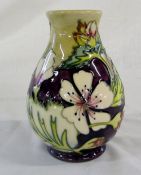 Moorcroft vase c 1999 H 14 cm