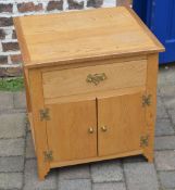 Small oak cabinet