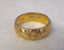 22ct gold fancy band ring weight 7.8 g s