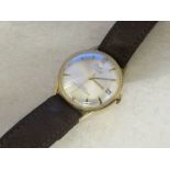 9ct gold cased Renis 25 jewel automatic