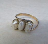 9ct gold pearl ring size M/N
