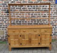 Alan Grainger 'Acornman' oak dresser wit