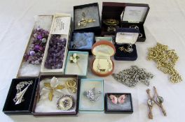 Selection of costume jewellery inc small