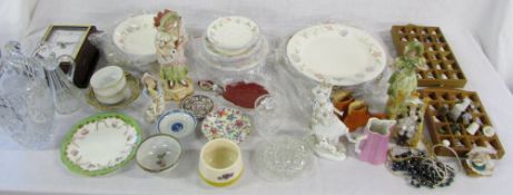 Various ceramics and glassware etc inc R