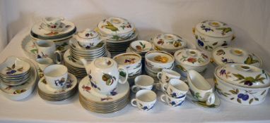 Large Royal Worcester Evesham part dinne