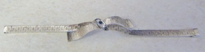 9ct textured white gold bracelet with di