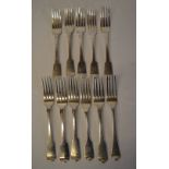 11 Georgian silver forks, approx weight