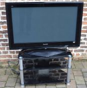 Panasonic Viera 42" tv with stand (remot