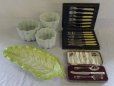 3 Shelley jelly moulds, dish & silver pl
