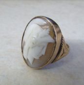 9ct gold cameo ring total weight 5.3 g s