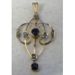 9ct gold Art Nouveau style pendant with
