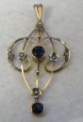 9ct gold Art Nouveau style pendant with