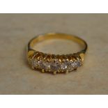 18ct gold 5 stone diamond ring, approx 0