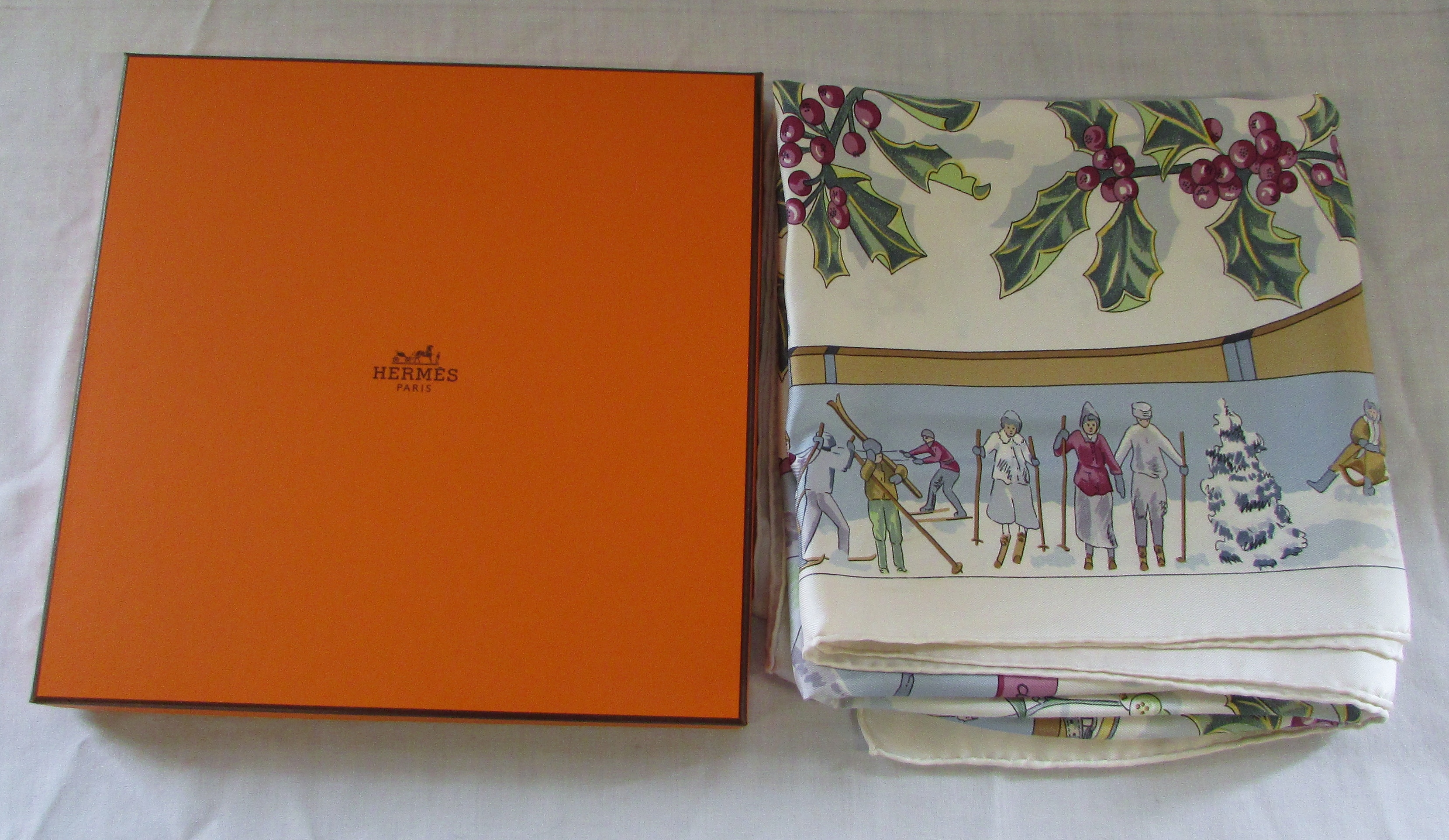 Boxed Hermes Paris silk scarf 'Niege de' - Image 2 of 2