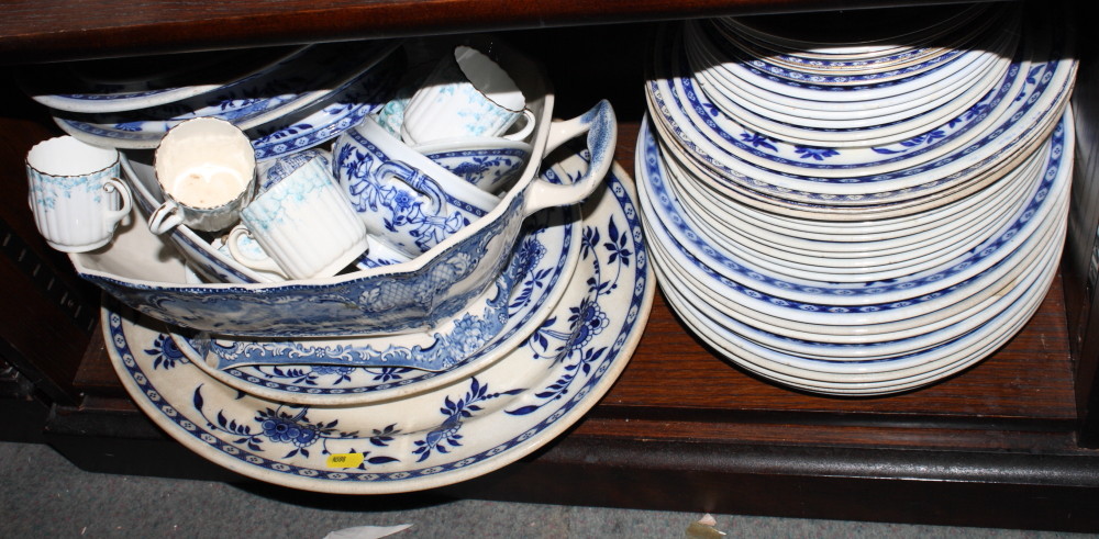 A Minton "Delft" pattern part dinner service and a collection of other blue and white transfer - Image 3 of 5