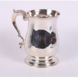 A Georgian silver pint tankard with cast sea scroll handle, 14oz troy approx