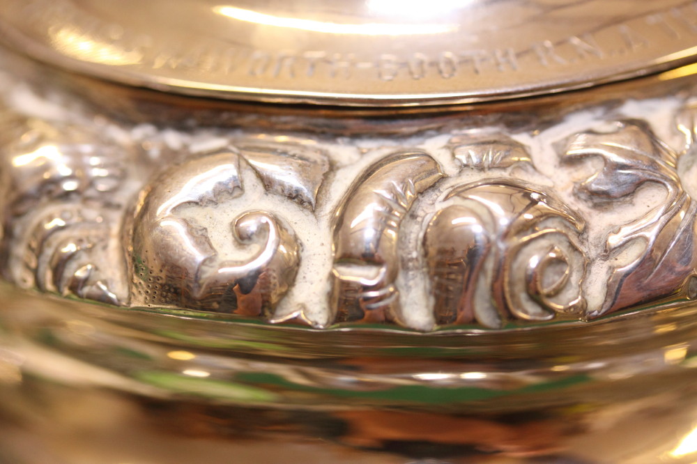 A continental silver two-handled pot and cover with embossed foliate decoration and cast scrolled - Image 5 of 6