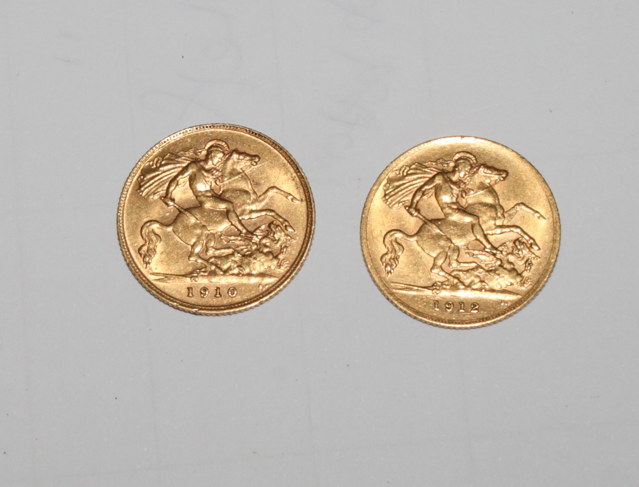 A gold half sovereign dated 1910 and another dated 1912 - Image 2 of 2