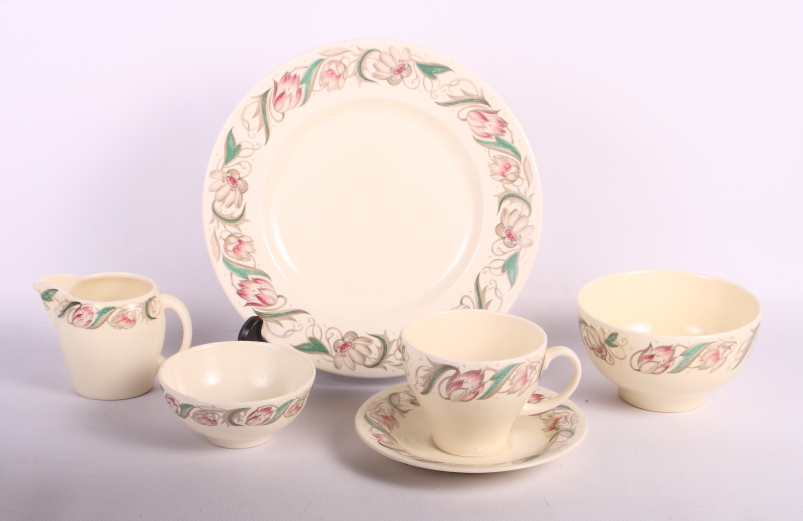 A Susie Cooper "Endon" part dinner service, eighty-nine pieces approx