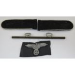 SS shoulder boards, two rings and a penc