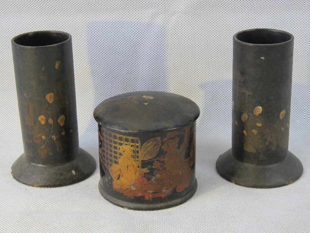 A pair of cylindrical 19th century Orien