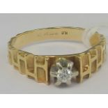 An 18ct gold diamond solitaire ring, dia