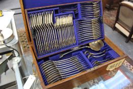 A 19TH CENTURY H/M SILVER CANTEEN OF CUTLERY FOR 12 PLACE SETTINGS APPROX 135 OZS