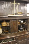 A COLLECTION OF 19TH.C.AND LATER KITCHENALIA, METALWARE,ETC
