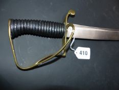 A BRASS HILTED SIDEARM OR CUTLASS 64CM CCURVED BLADE WITH SINGLE FULLER, BRASS STIRRUP GUARD WITH