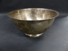 A Tiffany and Co silver rose bowl. Plain. 22cm diameter. 11cm high. 19ozs