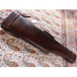 A GOOD QUALITY LEATHER LEG O' MUTTON GUN CASE