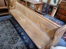 A LATE VICTORIAN PITCH PINE PEW
