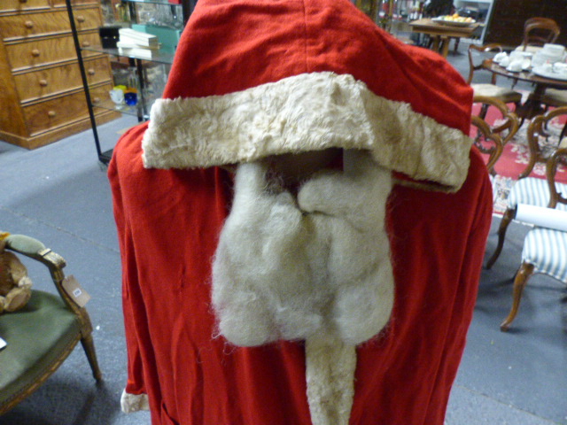 A VINTAGE SANTA COSTUME - Image 3 of 7