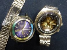 A GENTS ORIENT WORLD TIMER AUTOMATIC WRISTWATCH TOGETHER WITH ANOTHER KING DIVER (2)