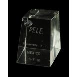 PELÉ OCTOBER 19, 1976, GLASS TRIBUTE FROM MONTERREY, MEXICO