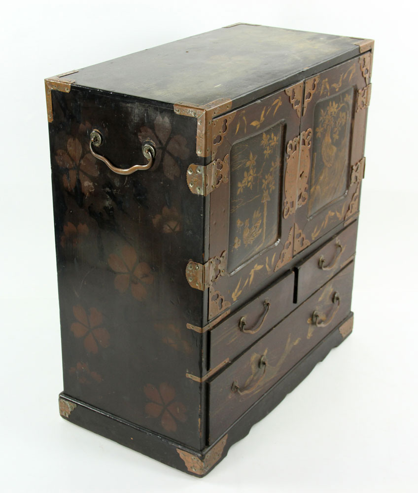 Chinese Black Lacquered Small Chest - Image 4 of 8