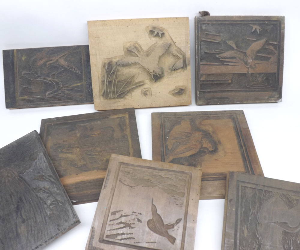 Collection of oriental wooden printing blocks decorated with various designs, birds, landscapes - Image 2 of 2
