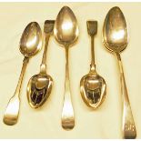 Mixed lot: pair of George III Old English pattern table spoons, London 1806, makers mark "WE, WF"