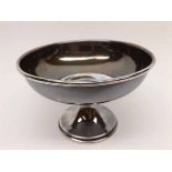 Small George V silver pedestal bowl of circular form, hallmarked for Birmingham 1923