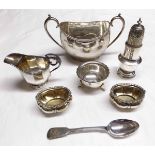 Mixed Lot: good heavy gauge two-handled sugar basin of polished oval form, Sheffield 1946, makers
