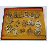 Mixed lot: 16 various British military cap badges, various dates and makers (16)