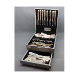 Modern cased set of Viners Kings pattern silver plated cutlery