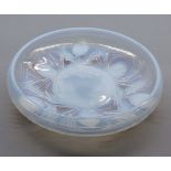 20th century circular opalescent glass bowl, possibly of Sunderland manufacture, 8” diameter