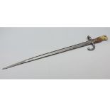 19th century French steel, wood and brass handled bayonet, unsigned 25" long