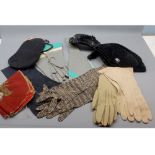 Mixed Lot: various vintage gloves, hats and other items