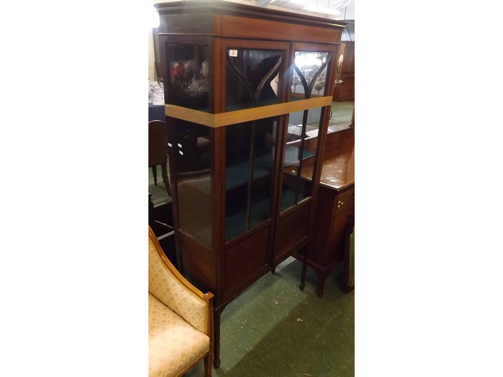 Edwardian china display cabinet, with boxwood stringing, 35 1/2" wide