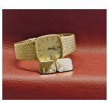 Last quarter of the 20th century gold plated quartz centre seconds calendar wristwatch, Rotary,