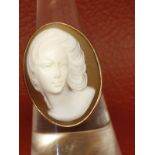 9ct gold cameo ring, the deep carved shell cameo depicting a young lady in profile