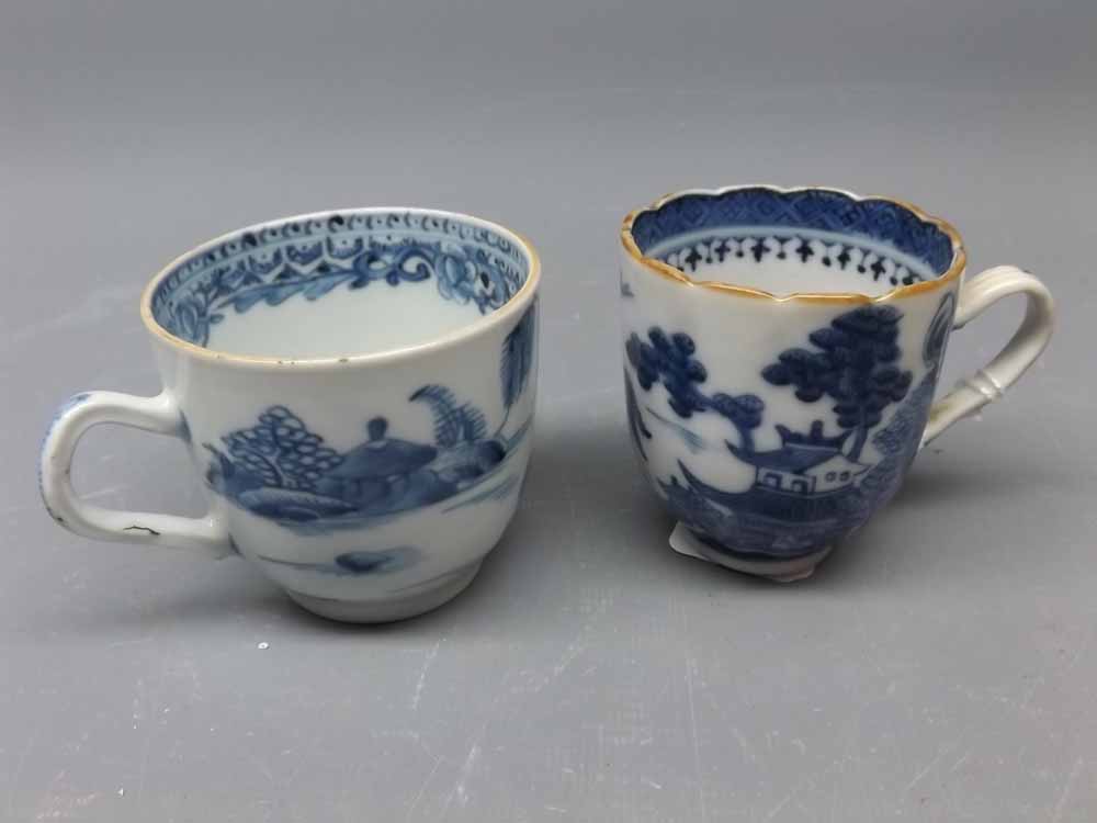 Two Chinese export cups